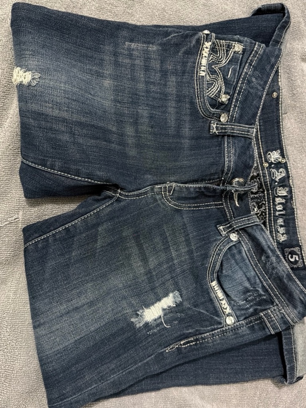L.A. idol Dark Blue Distressed Boyfriend Jeans Shorts